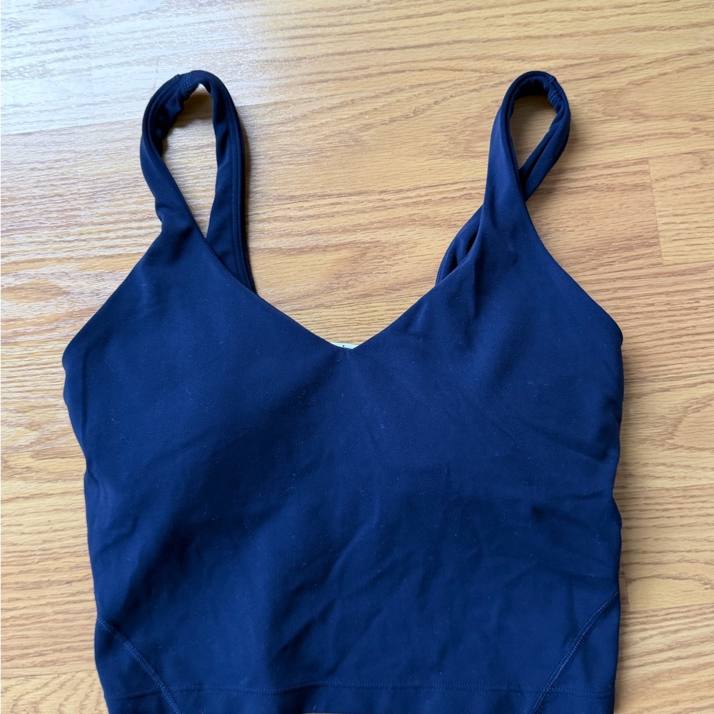 Lululemon crop top